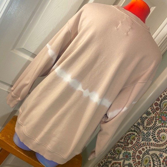 AMERICAN EAGLE Jegging Fit Ahh.Mazingly Soft Oversized Tie-Dye Sweatshirt - Picture 7 of 12